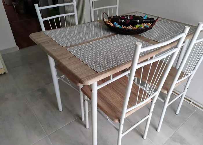 Crestio * קסטוריה